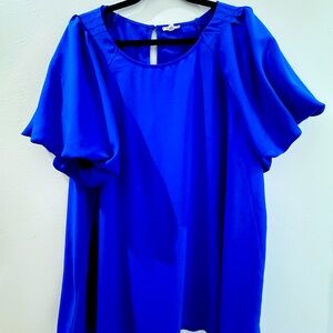Blue flowy blouse. Puff short sleeves 2x